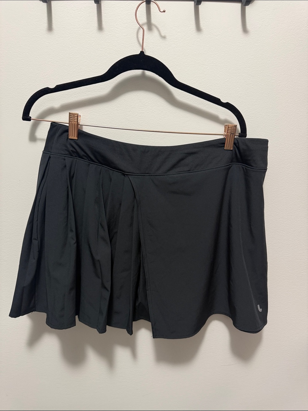 Lole Black Athletic Skort with pleats